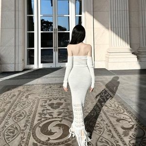 NWOT off shoulder midi dress with tassel